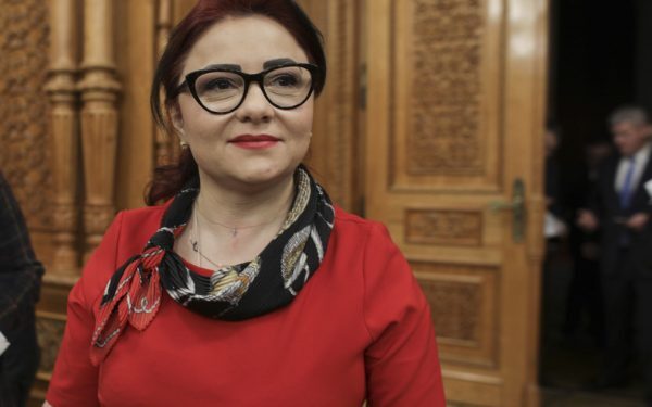 Cristina Trăilă pleacă din Guvern. Demisia și DNA