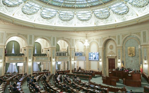 Legea Integrității: Fritz fără mandat. Cum arată noile declarații de avere