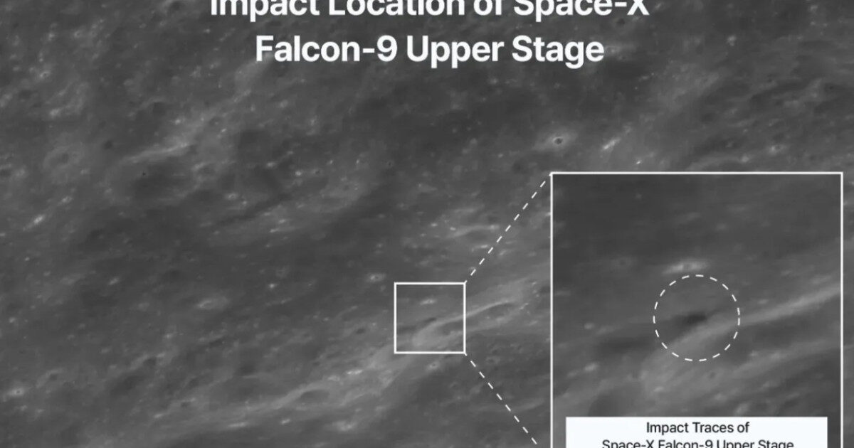 Crater SpaceX pe Lună: Primele imagini, nevăzute de pe Pământ