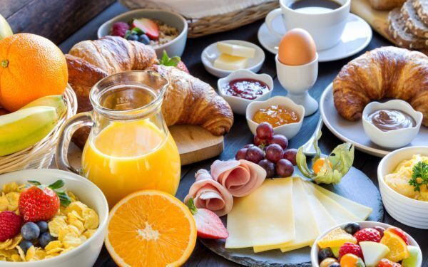 Medicul explică: Ora ideală pentru micul dejun depinde de alimente