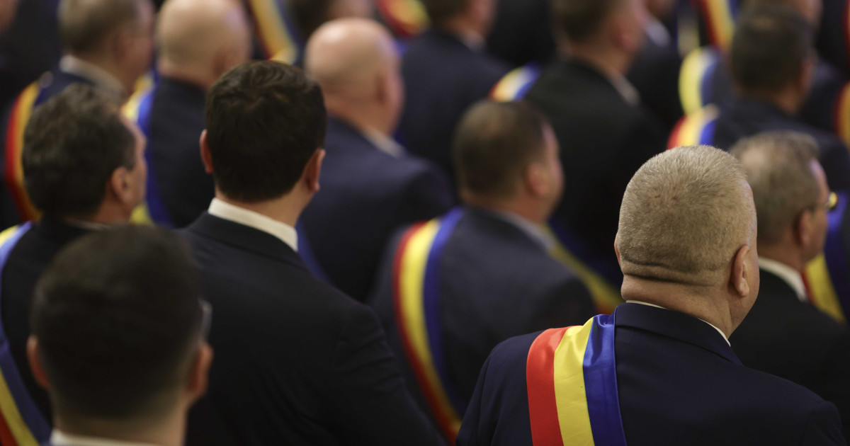 Blocaj în primării: mii de consilieri incompatibili din cauza unei legi noi