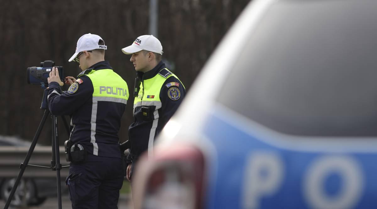 Radarul poliției: Ascuns după copac, e legal?