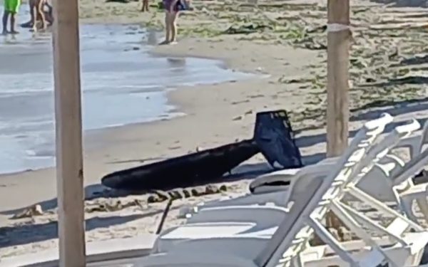 Alertă pe plaja Saturn: obiect neidentificat, posibil dronă