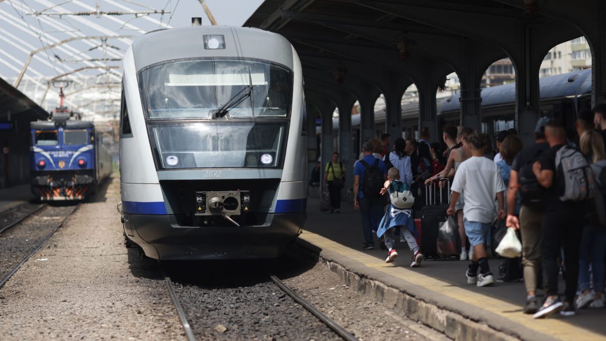 București-Brașov: Trenurile prind tot mai puțini călători