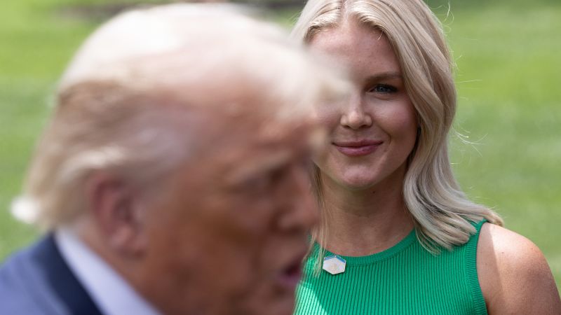 Trump: Karoline Leavitt, o provocare greu de depășit