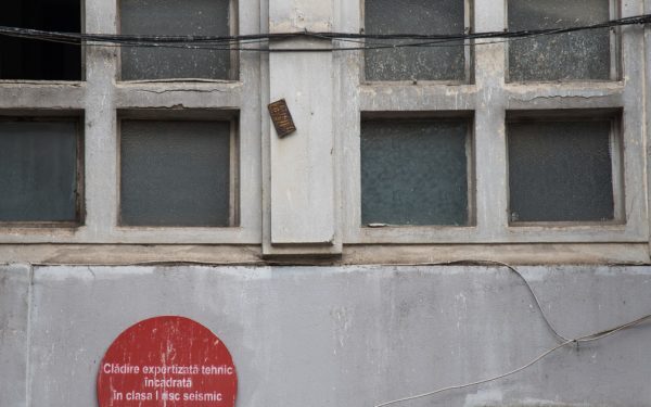 Ce au simțit românii la cutremur: "A durat secunde, pe o singură direcție"