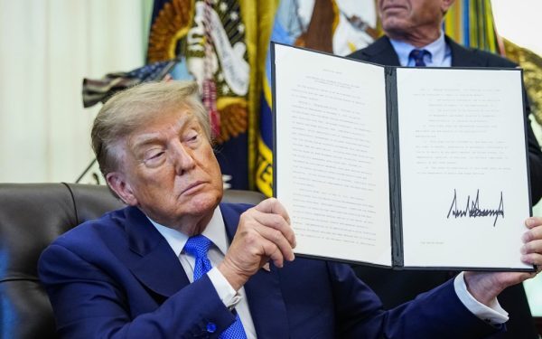 Trump, recomandări șocante despre vaccinurile copiilor și autism