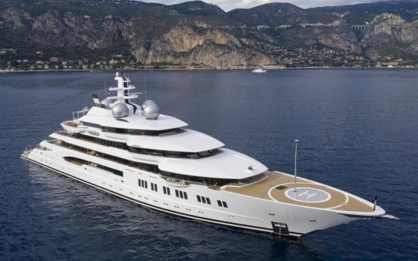 Amadea: de la oligarh rus la miliardar din Dubai. Cât a costat
