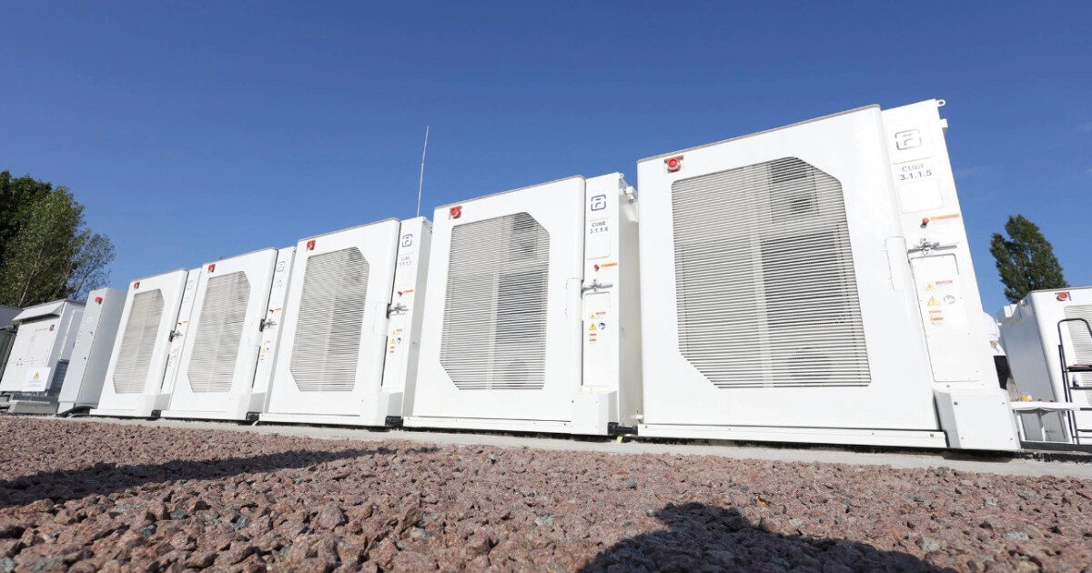 România pierde sume colosale: Bulgaria stochează energie, noi nu