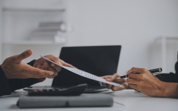 Statul Român: Datorii uriașe la final de 2025, sub 25% lichidități
