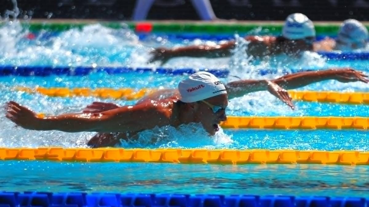 Popovici și alți patru români debutează azi la Europenele de înot de la Paris