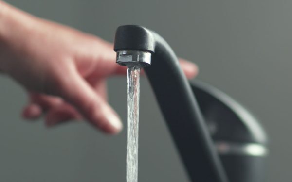 Bucureștenii, gata de scumpiri: Căldura și apa caldă costă mai mult din iarnă