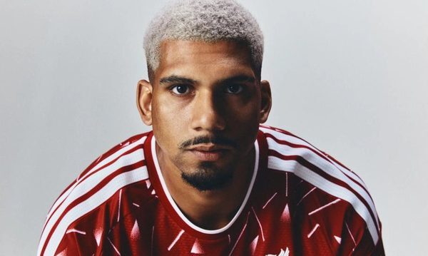 Araujo, de la Barça la Liverpool: Transfer surpriză pe piața neagră