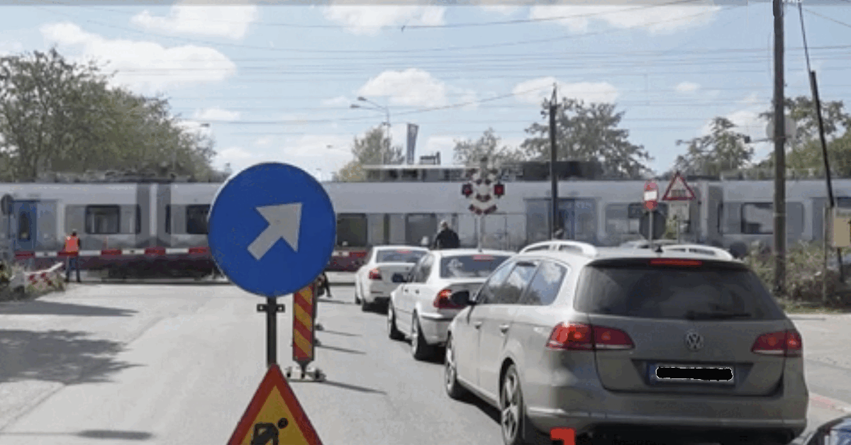 Primăria Sector 2: Curățenie la bordură, străzi spălate mecanic