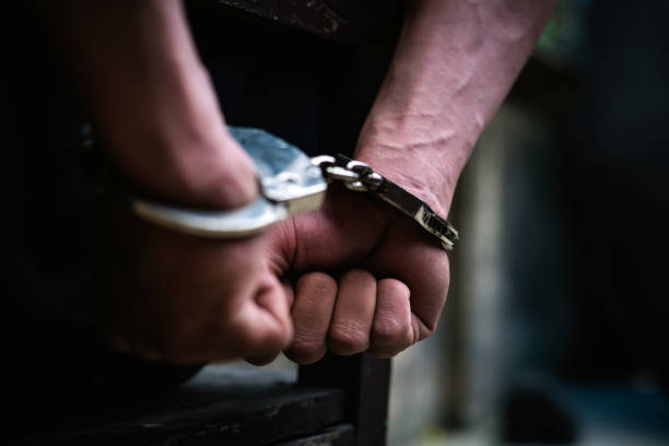 Dâmbovița: Adolescenți de 15 ani, prinși după tâlhării pe bandă rulantă