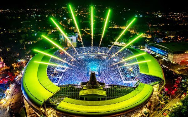 Untold: 120.000 de oameni, recital de lumini la Cluj Arena