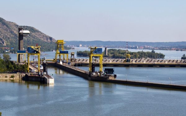 România, la limită: 19 GW instalați, dar producție de o treime în secetă