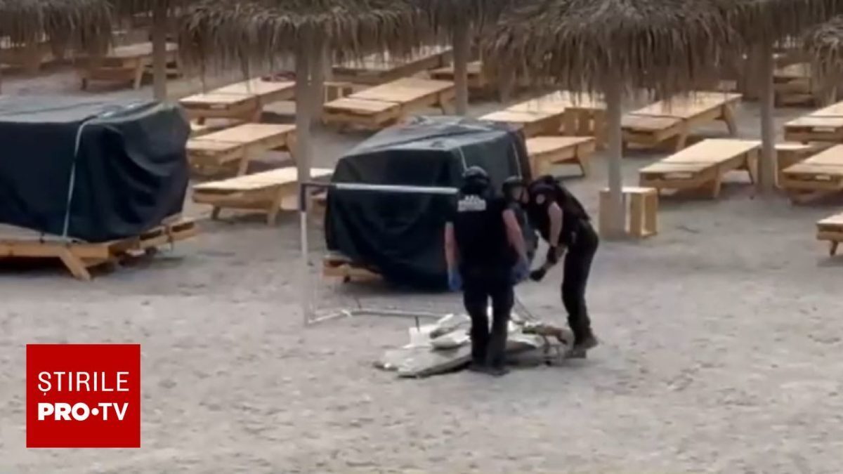 Turiste au prins drona cu explozibil din mare, geniștii abia veneau