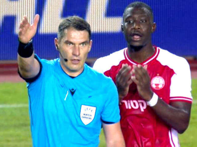 Djibril Diop dezvăluie ce i-a zis Kovacs înainte de roșu