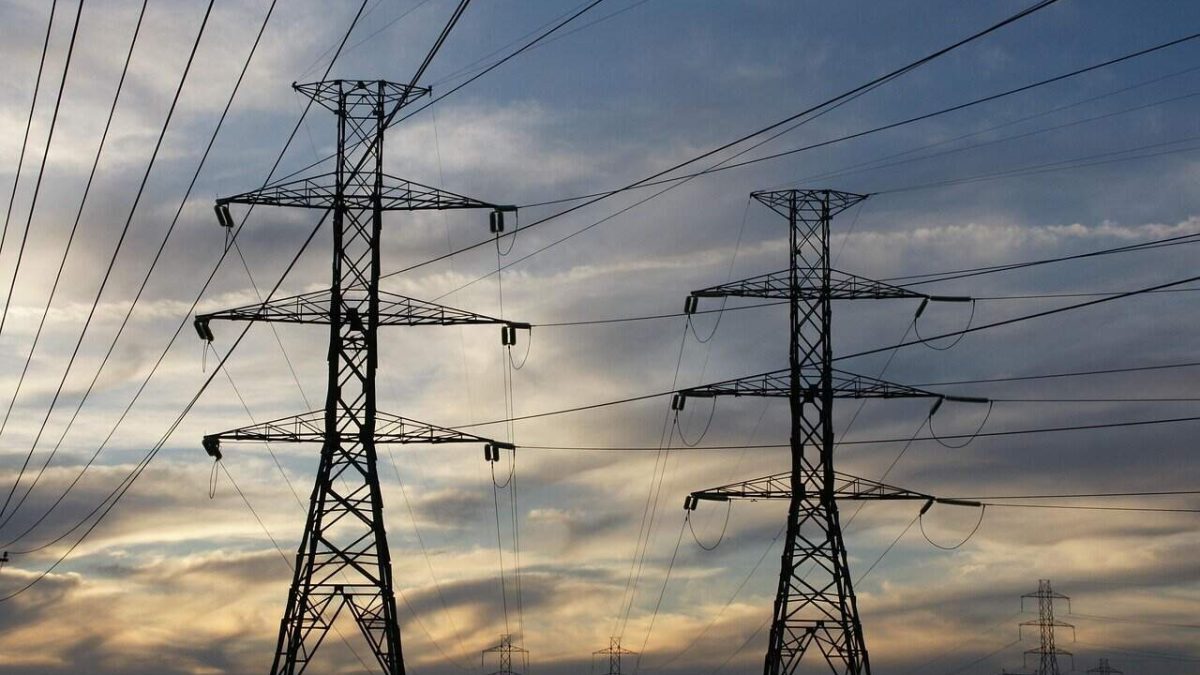 Deputații au aprobat: avans mai mare pentru furnizorii de energie