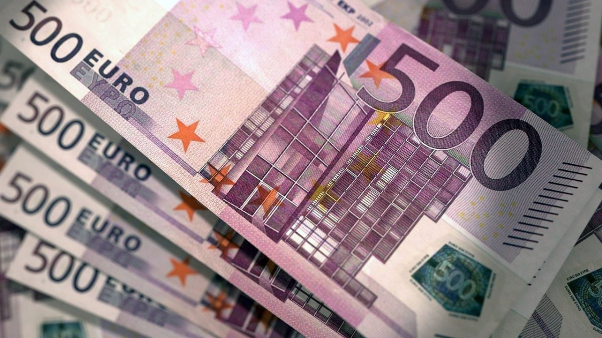 Spitalul Suceava caută avocați cu 100 euro/oră din cauza conflictelor interne