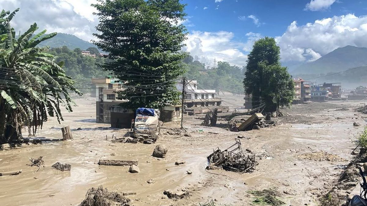 MAE: Niciun român afectat de inundațiile din Nepal