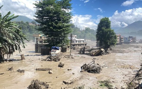 MAE: Niciun român afectat de inundațiile din Nepal
