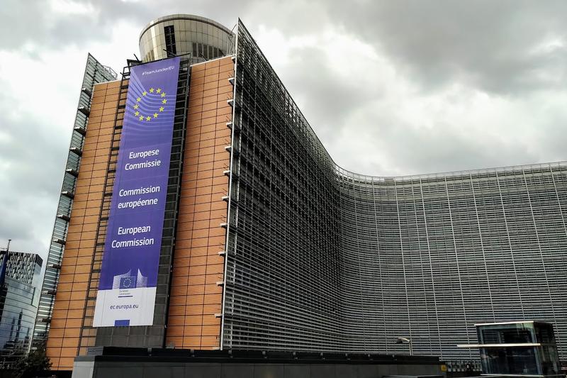 Comisia UE, avertisment dur pentru România după legea decarbonizării
