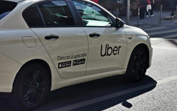 Uber aduce 2.000 de robotaxiuri fără șofer în Europa