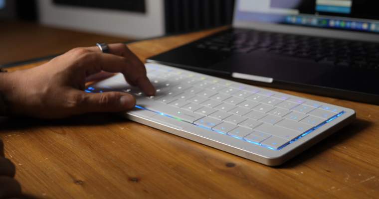 Clevetura CLVX S: tastatura visată de Apple