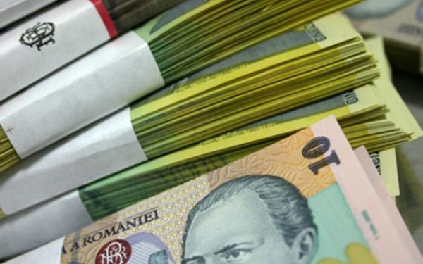 Piața interbancară, lichiditate mare. ROBOR, pe loc la 5,84%
