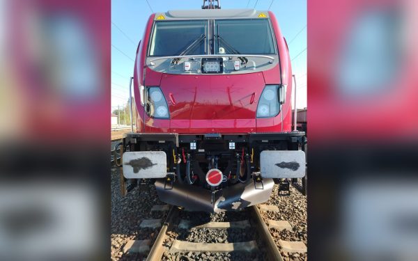 Locomotive de 90 mil. €, garate: Ce le blochează pe căile ferate din România