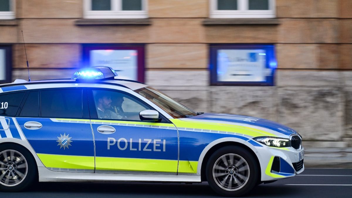 Șofer român scos din microbuz în Germania, pasagerul a preluat volanul