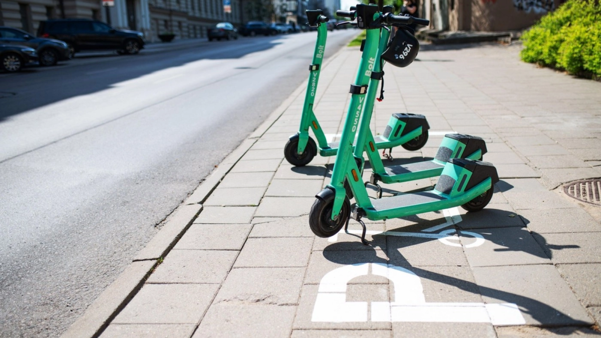 Trotinete electrice: Regulament dur, utilizatorii vizați