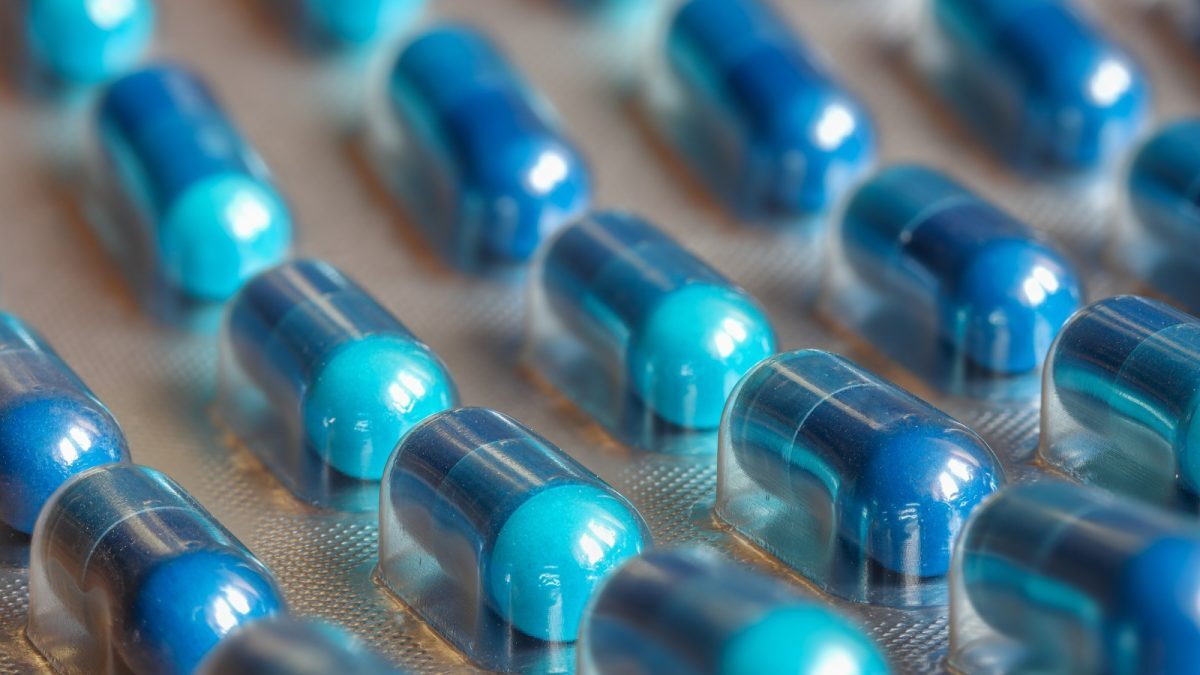 Farmaciile cer curent garantat: Statul să ajute producătorii