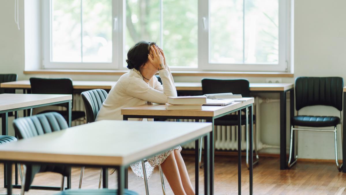 Profesora cu pensie de lux, scandal la decizie