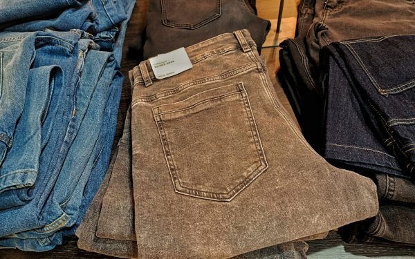 Pantalonii morții fac victime: moda oversized, un pericol real