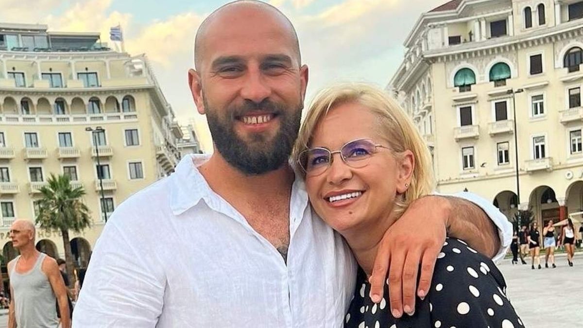Paula Chirilă, spectacol pe plaja din Grecia cu iubitul