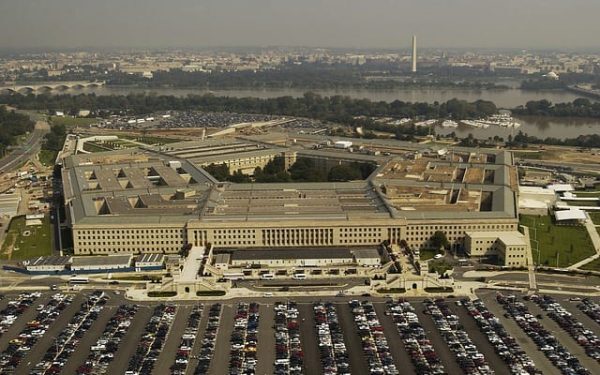 Pentagonul cere urgență: Producția de armament crește