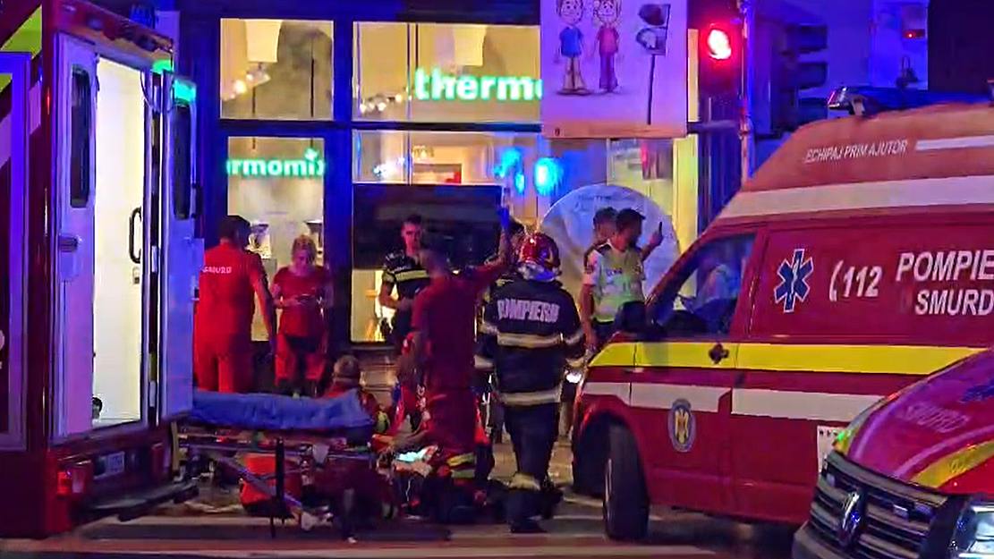 Carnagiu la Brașov: Autoturism spulberă pietoni. Cauză medicală exclusă de poliție