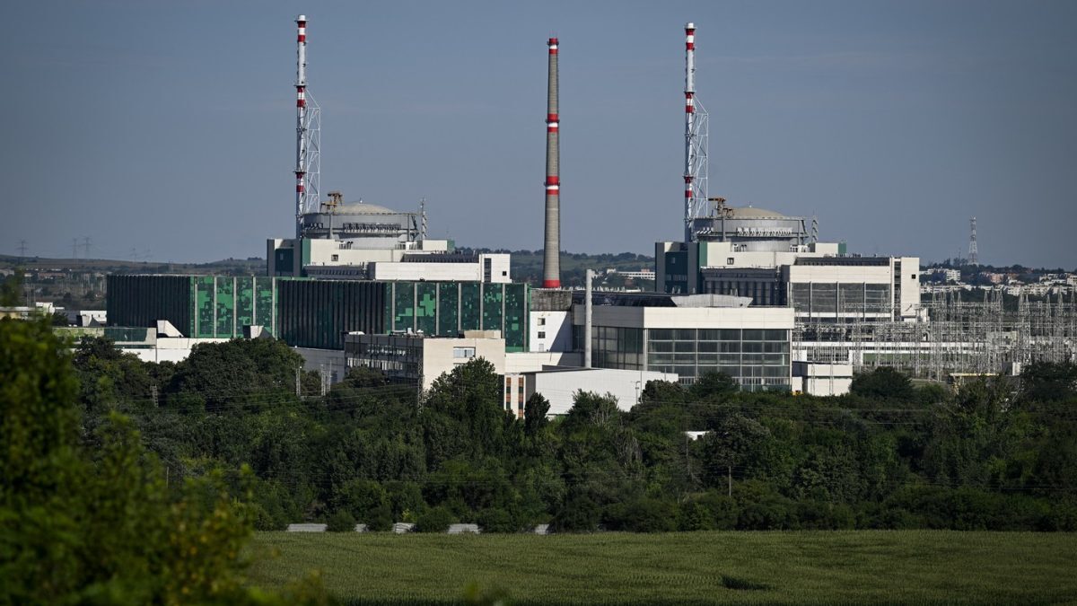 Kozlodui, pe uscat! Cum ține Bulgaria apa pentru centrala nucleară