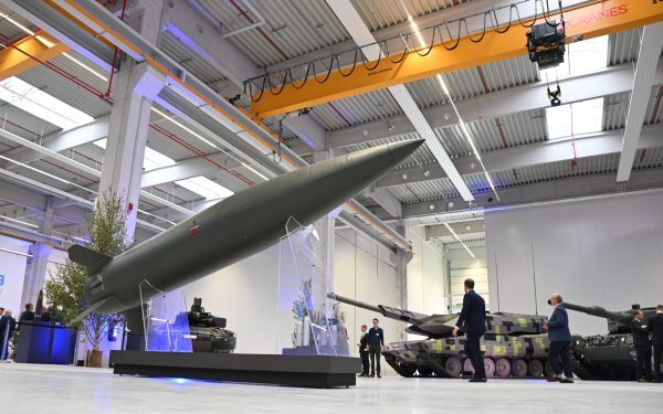 Șeful Rheinmetall: Tinerii germani vor armata, dar voluntariatul ar putea fi insuficient