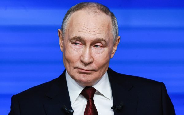 Putin vrea NATO și UE distruse din interior. Moldova, ținta!