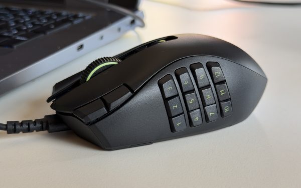 Razer Naga V3 Pro: 17 ani de istorie, un mouse revoluționar