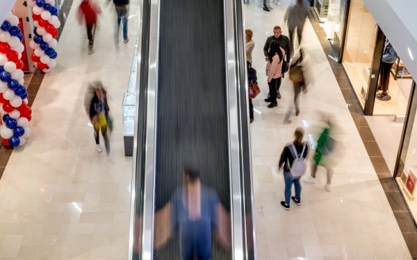 Vânzările din retail, în cădere liberă în România