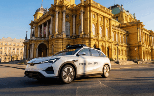 Uber lansează 2.000 de robotaxi autonomi în Europa