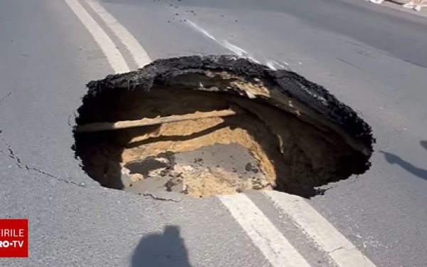 Carmen Șerban, prăbușită cu mașina în craterul din București