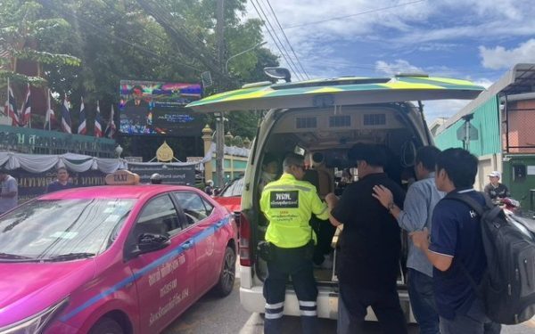 Adolescent atacator în Thailanda, viziona video-uri violente pe net