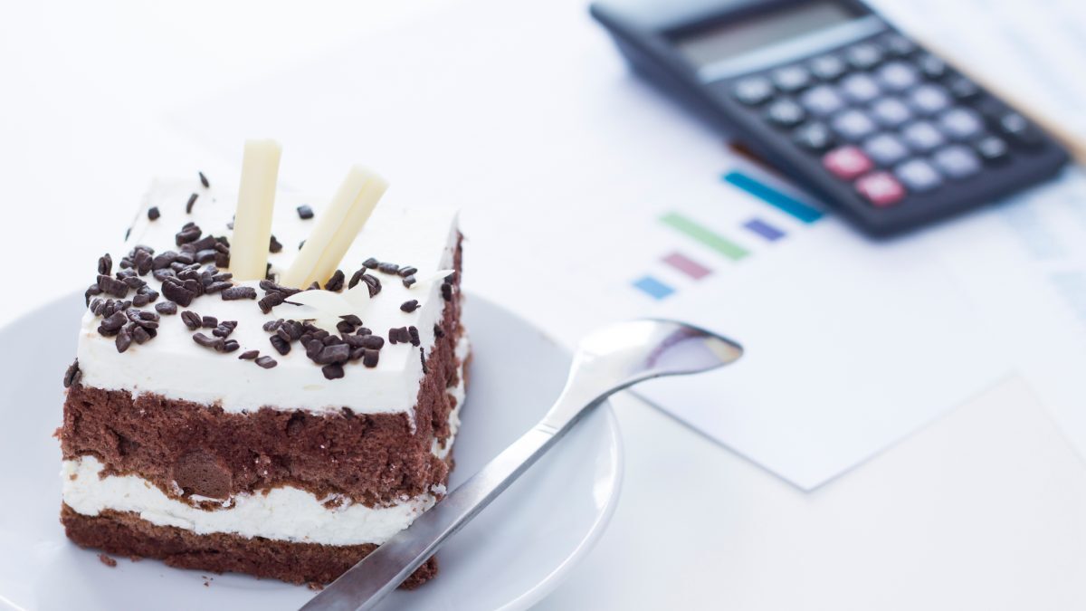 Prăjituri cu zahăr: TVA 11% sau 21%? Antreprenorii HoReCa, din nou în dilemă