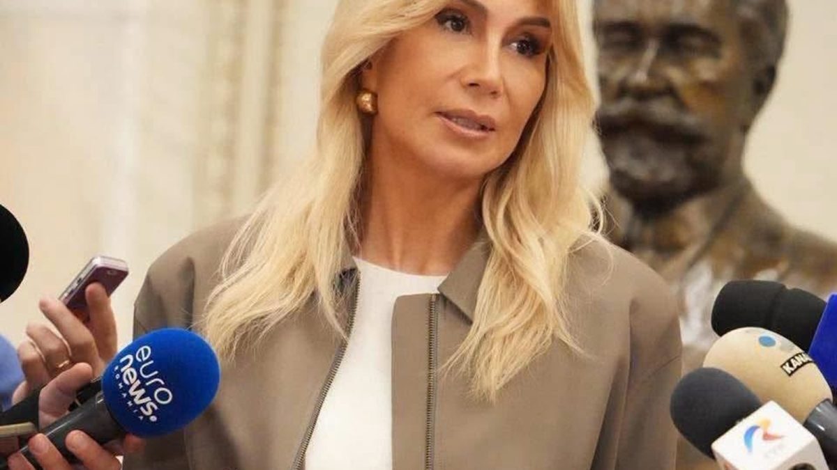 Turcan, atac la ministrul Culturii: Conflict cât ministerul